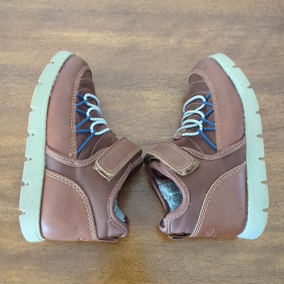 OshKosh B'gosh® Allister Toddler Boys' Ankle Boots boys size 10 GUC - Picture 1 of 9